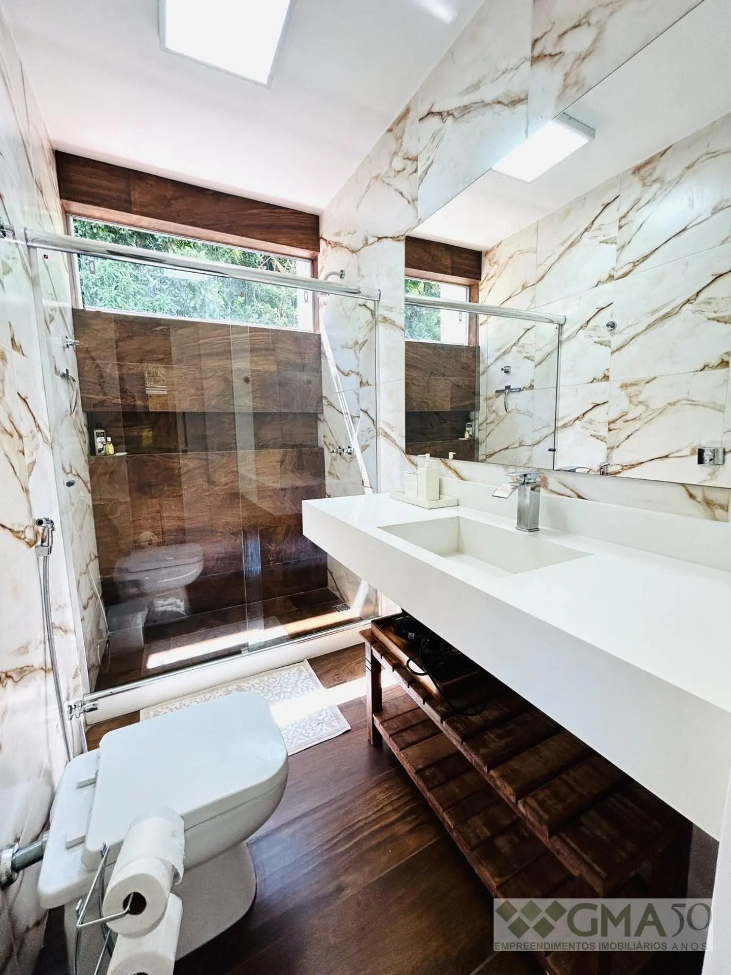 Furnished 90 m² apartment with 2 bedrooms and green views — photo 33