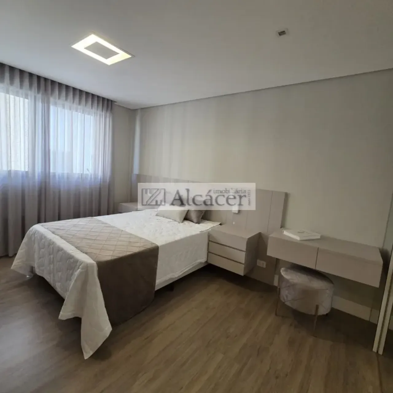 Мебльована квартира з 1 спальнею та 2 ванними і 1 паркомісцем — photo 5