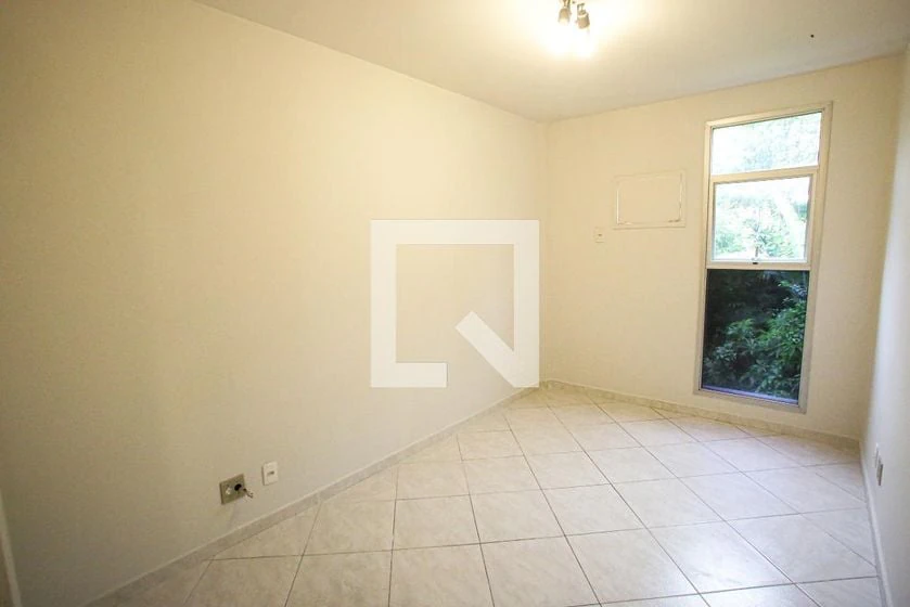 2-bedroom apartment in a building with a gym — photo 6