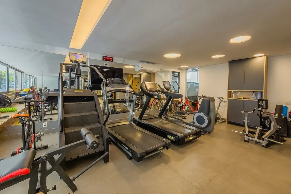 Мебльована квартира 239 м² з 3 спальнями та 2 паркомісцями — photo 20