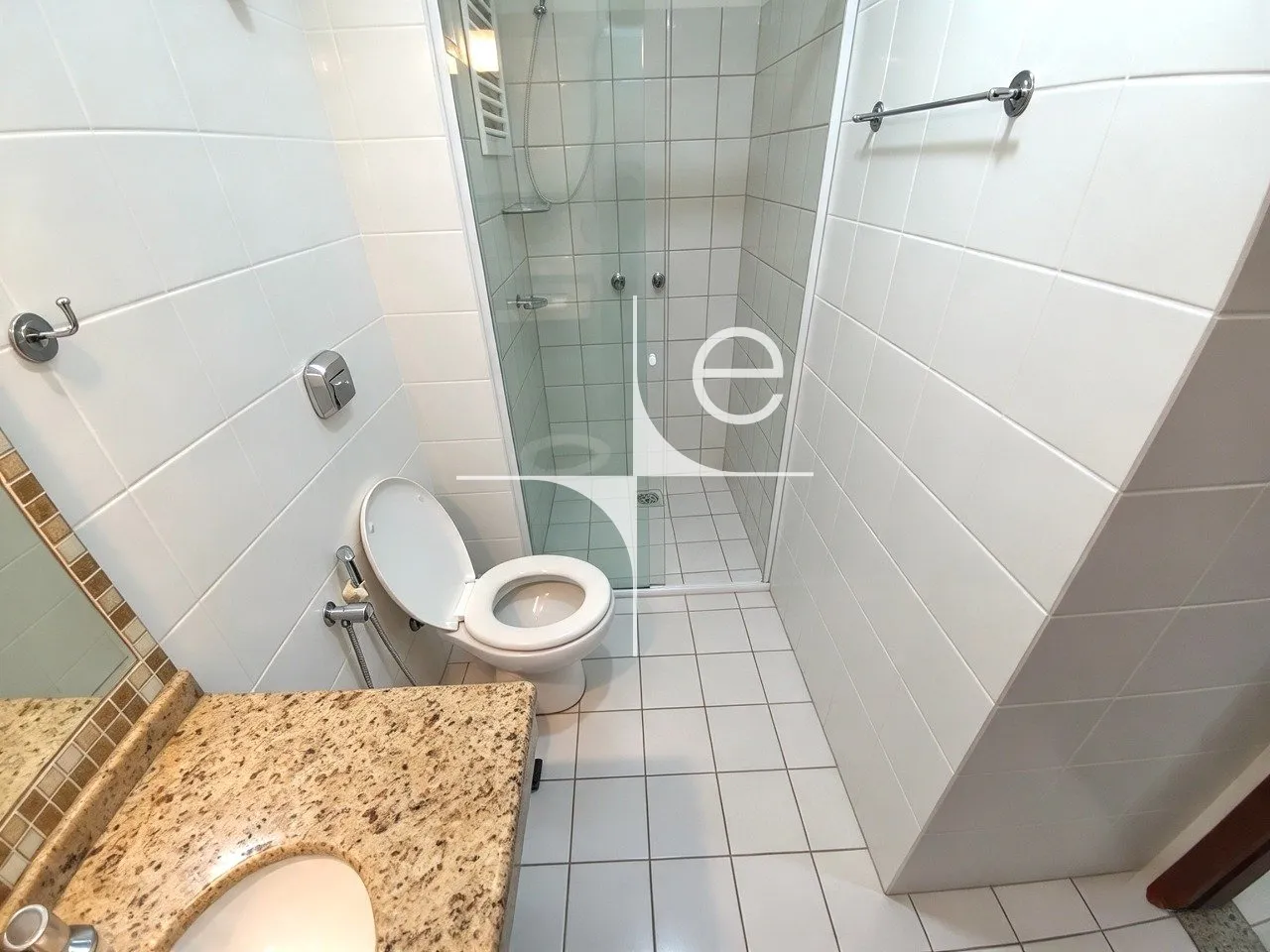 Furnished apartment, 72 m², with a washing machine — photo 10