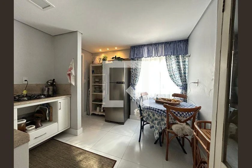 Apartamento de 2 dormitorios con balcón y 3 baños — photo 24