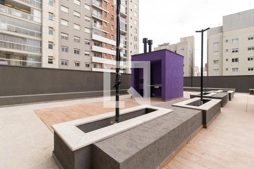 One-bedroom apartment in a building with a gym — photo 21