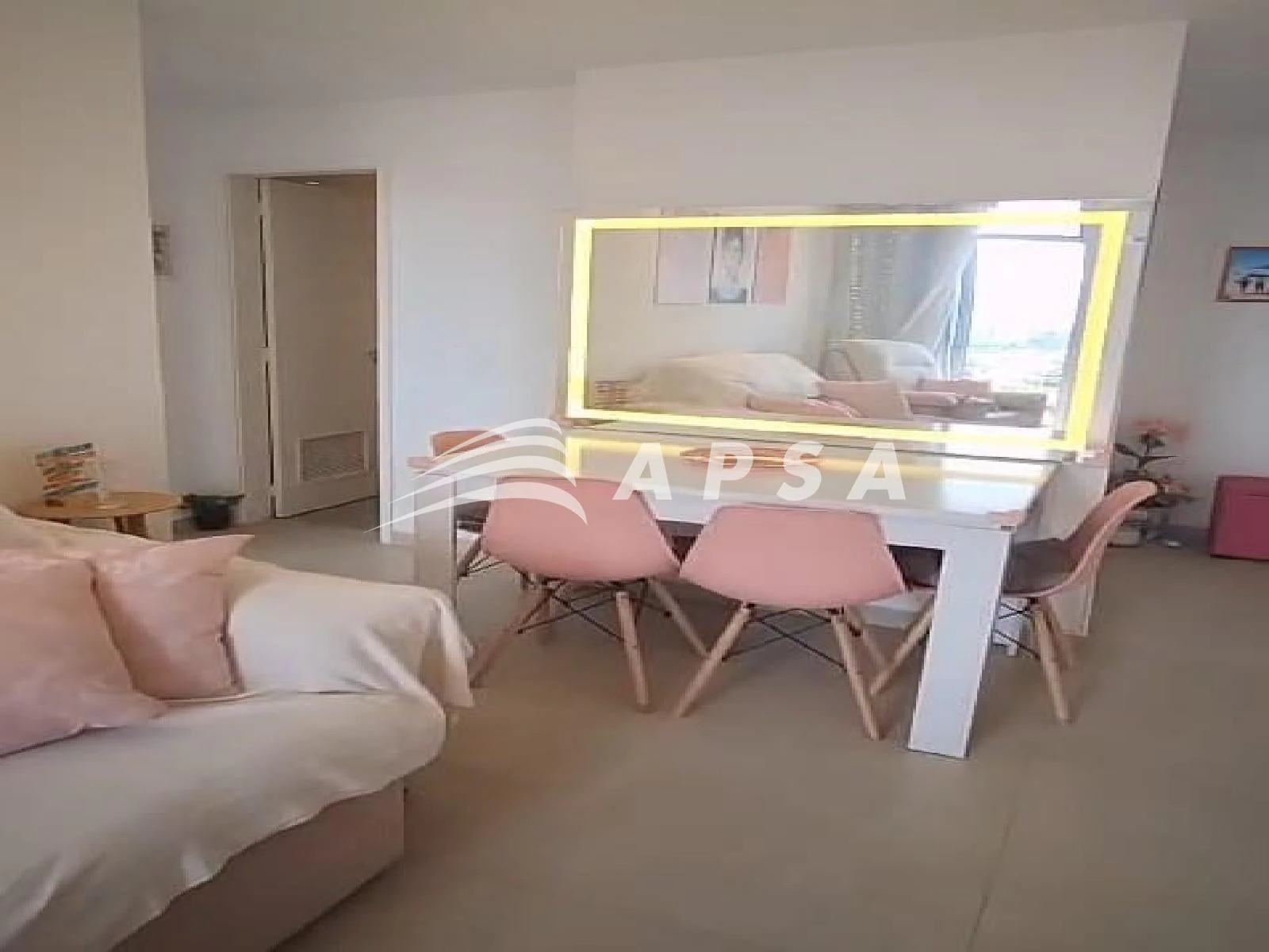 Furnished apartment, 60 m², with a home office — photo 19