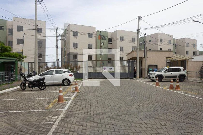2-bedroom apartment in a building with a gym — photo 16