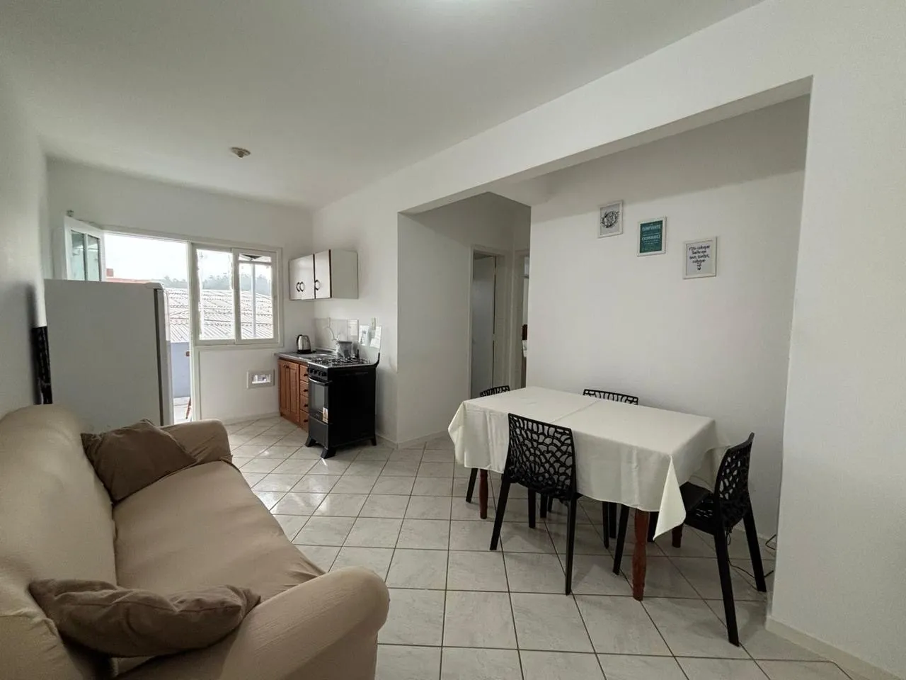 Furnished rental apartment with 2 bedrooms and balcony