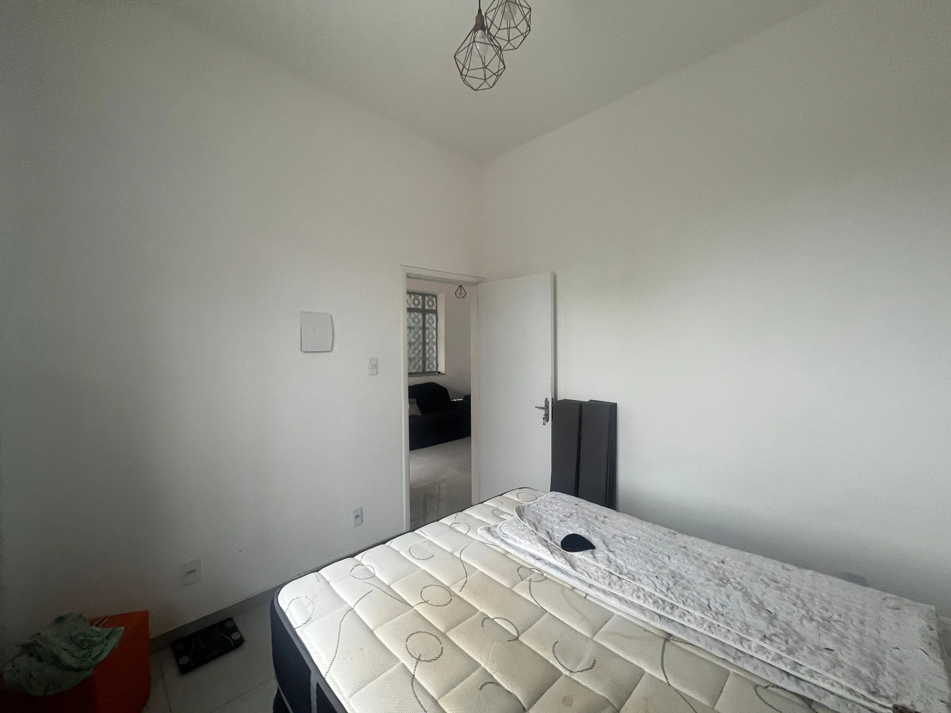 80 m² house with a walk-in closet and a home office — photo 13