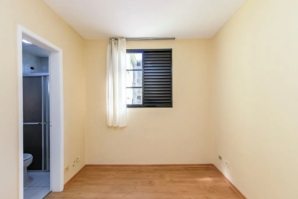 3-bedroom apartment, 1 with its own bathroom, 66 m² — photo 40