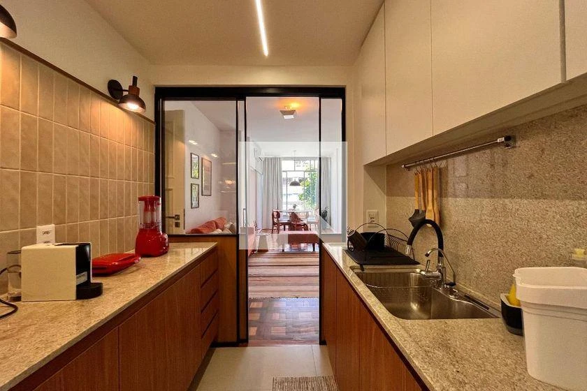 3-bedroom apartment with a home office — photo 15