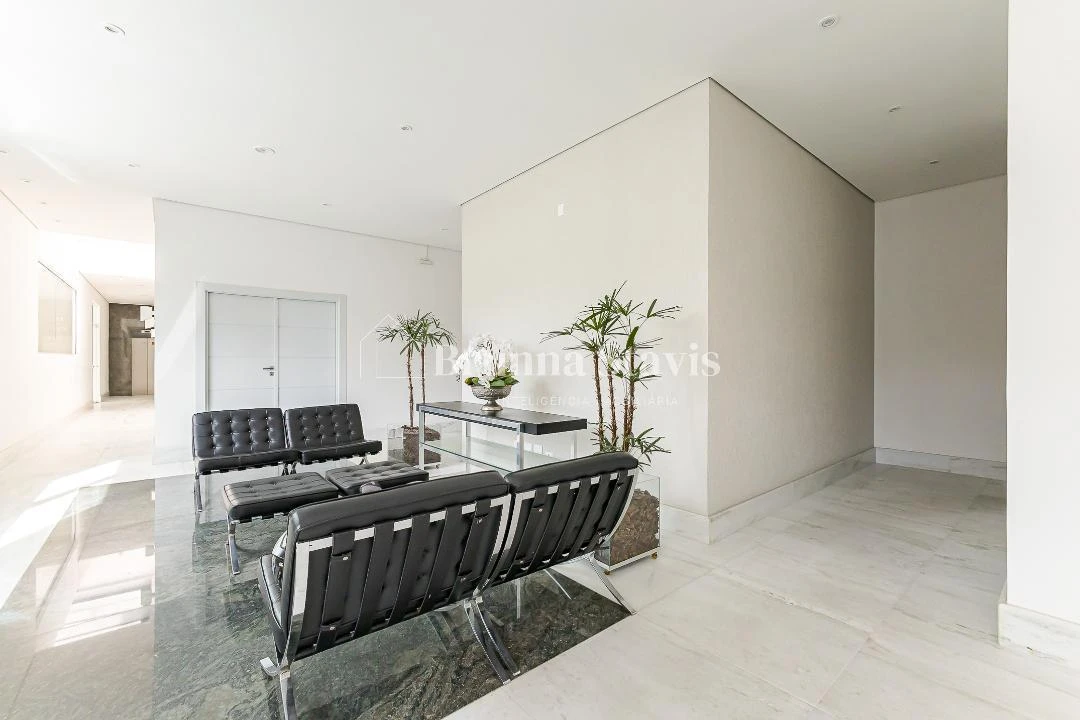 Furnished apartment of 379 m² with 3 en-suite suites — photo 43