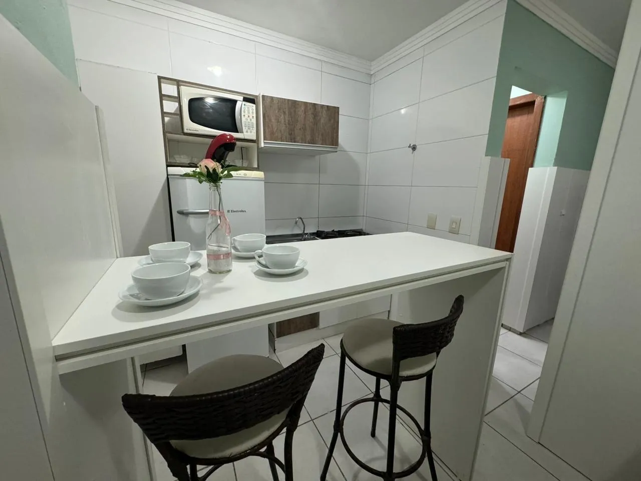 Furnished studio with 1 bedroom, 1 bathroom and parking — photo 2