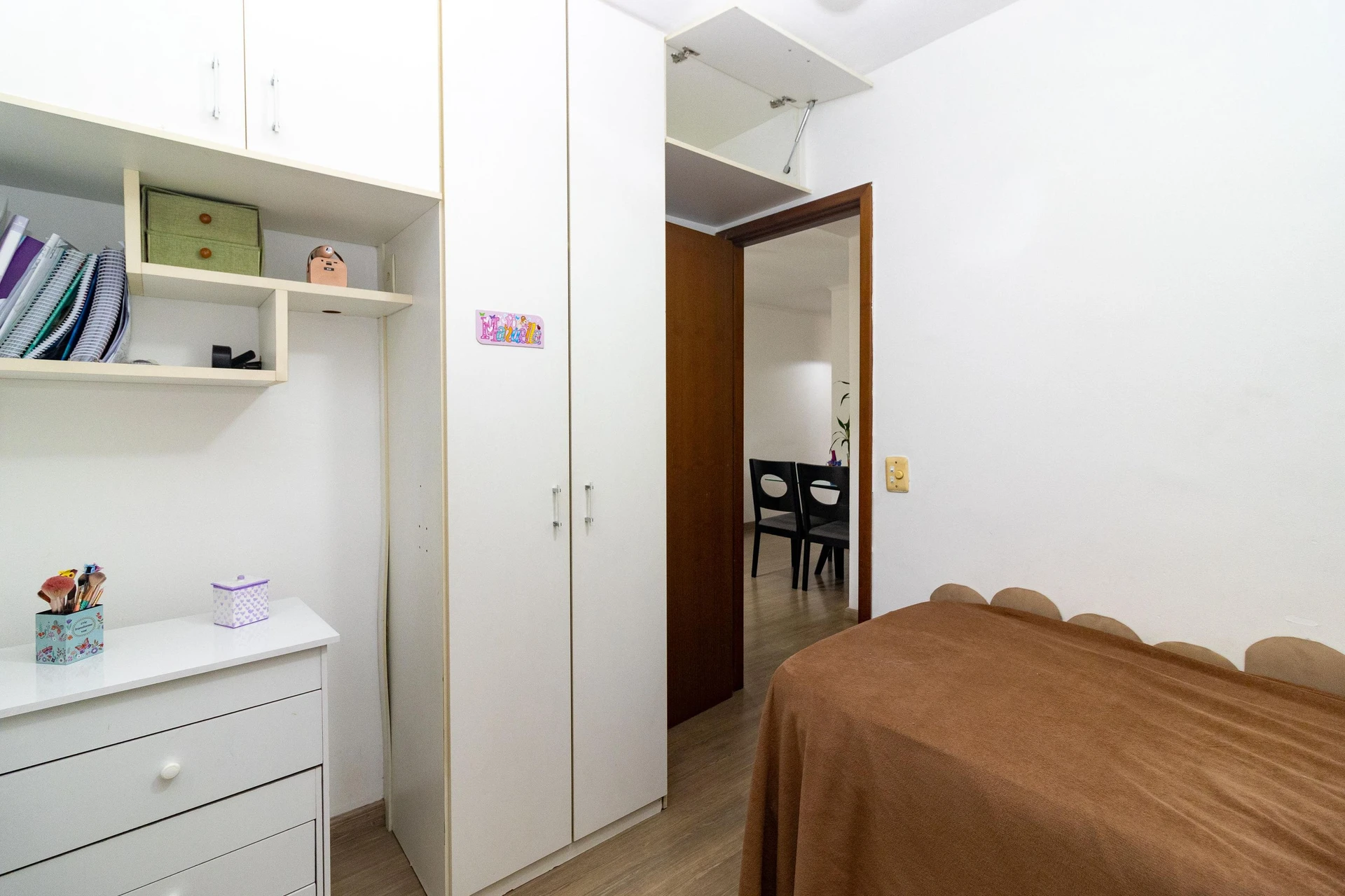 Furnished 2-bedroom apartment with balcony — photo 14