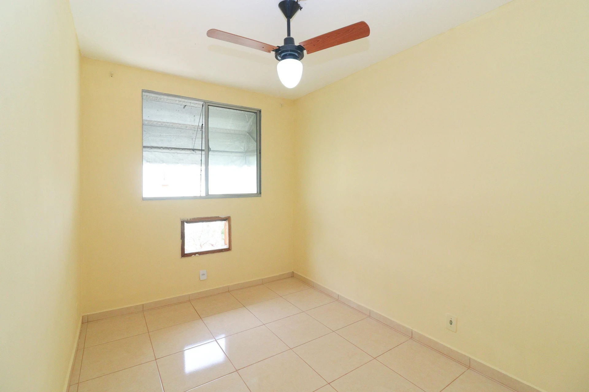 2-bedroom apartment in a building with a gym — photo 25