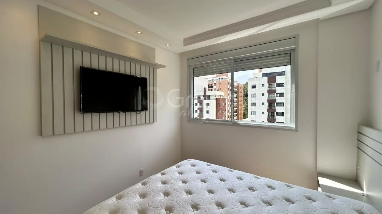 Furnished apartment, 119 m², with floor-to-ceiling windows — photo 25