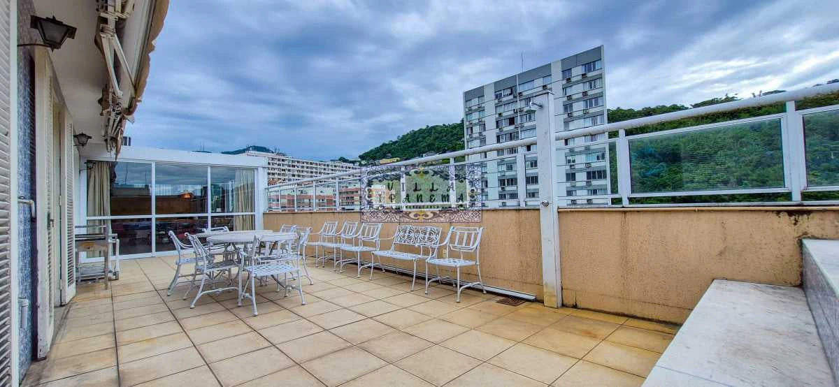 Apartamento sem mobília com 5 quartos e 400 m² — photo 17