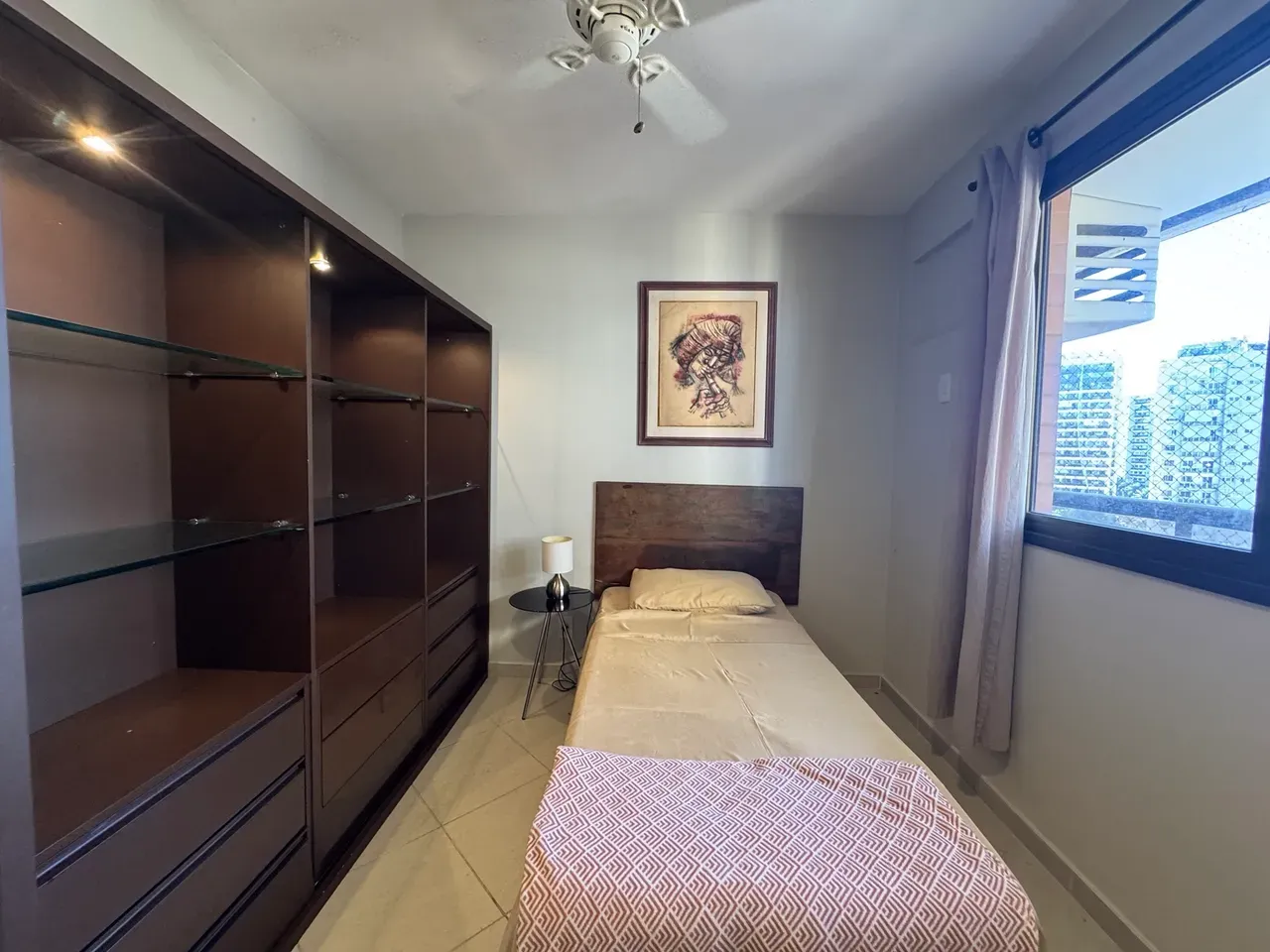 Furnished apartment with a balcony and 2 bedrooms — photo 7