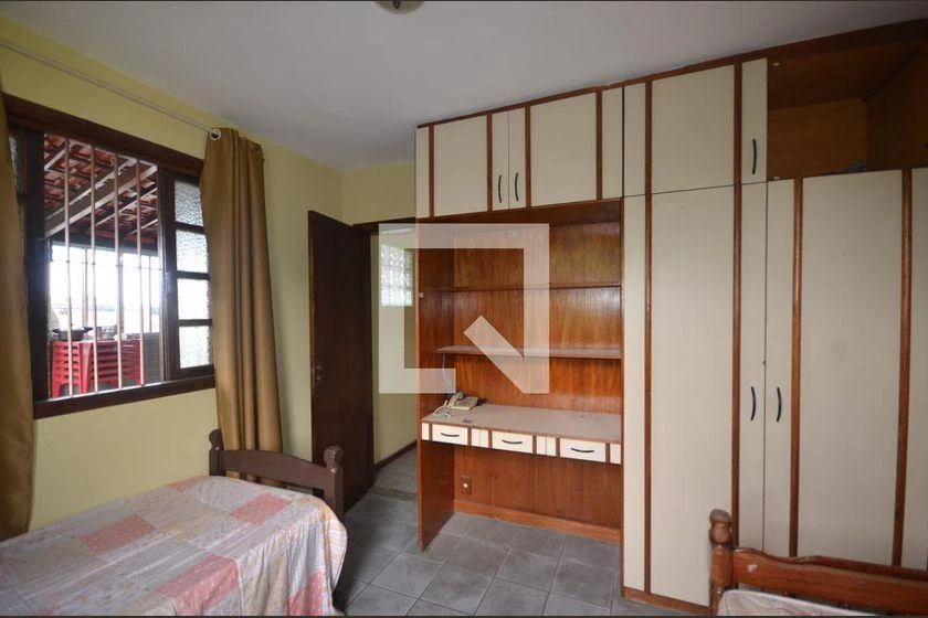 House with private garden and 7 bedrooms in 400 m² — photo 48