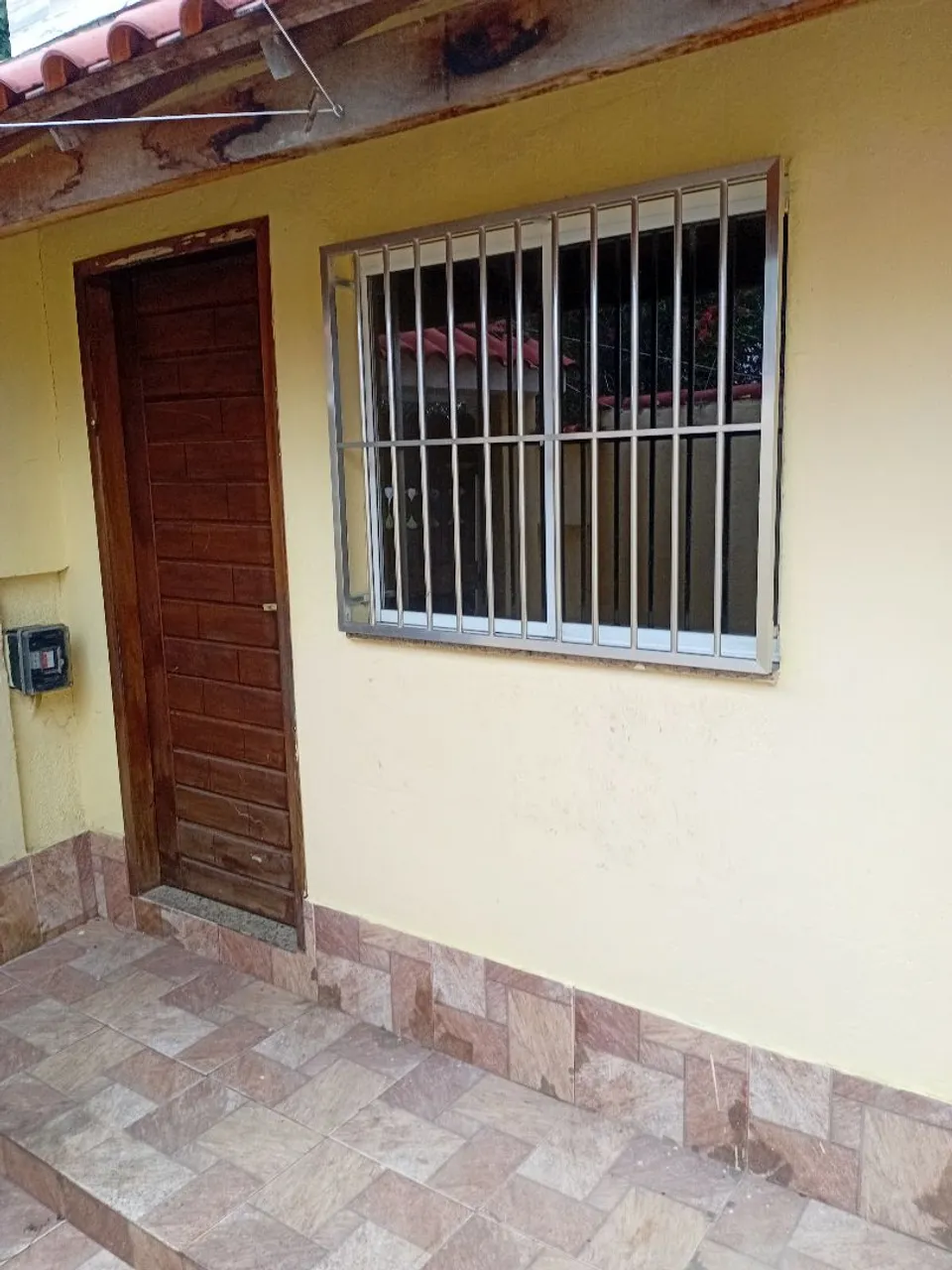 Wood or laminate floors in a 2-bedroom house, 100 m² — photo 13