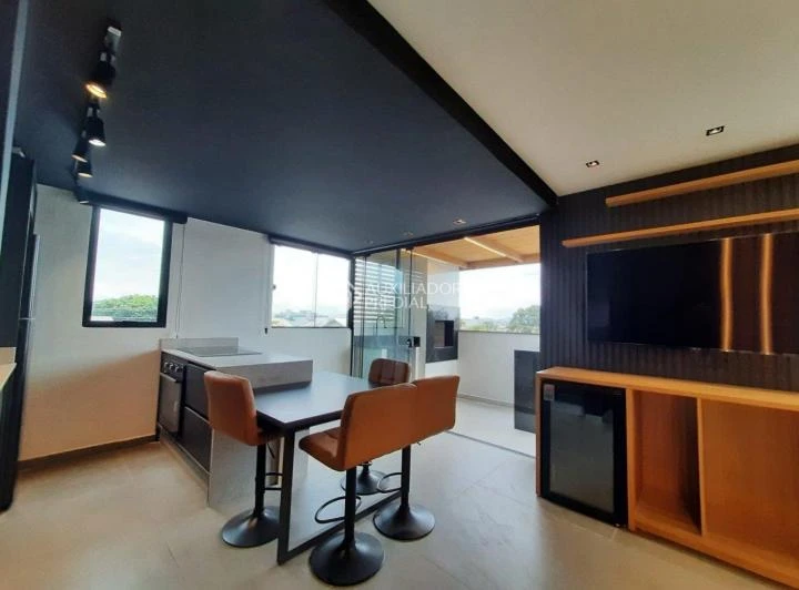 Furnished penthouse with open-plan kitchen and 1 bedroom — photo 6