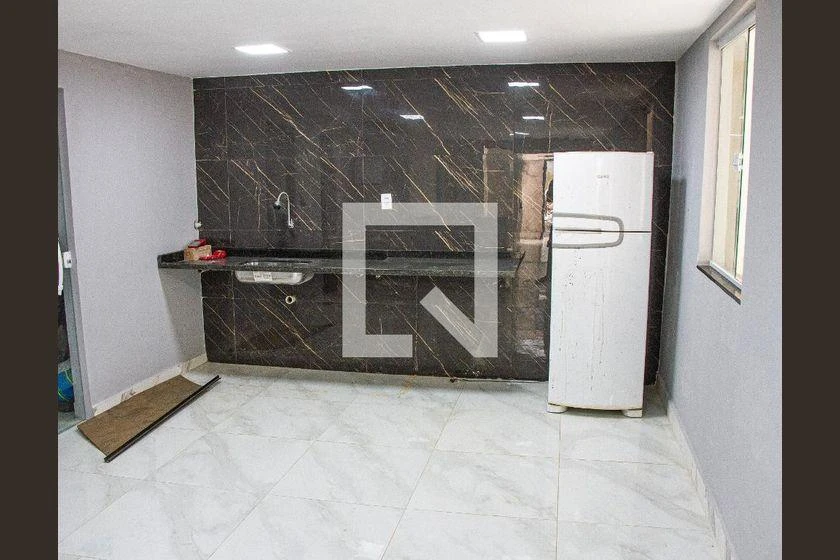 Rental house with 4 bedrooms and 250 m² open-plan kitchen — photo 6