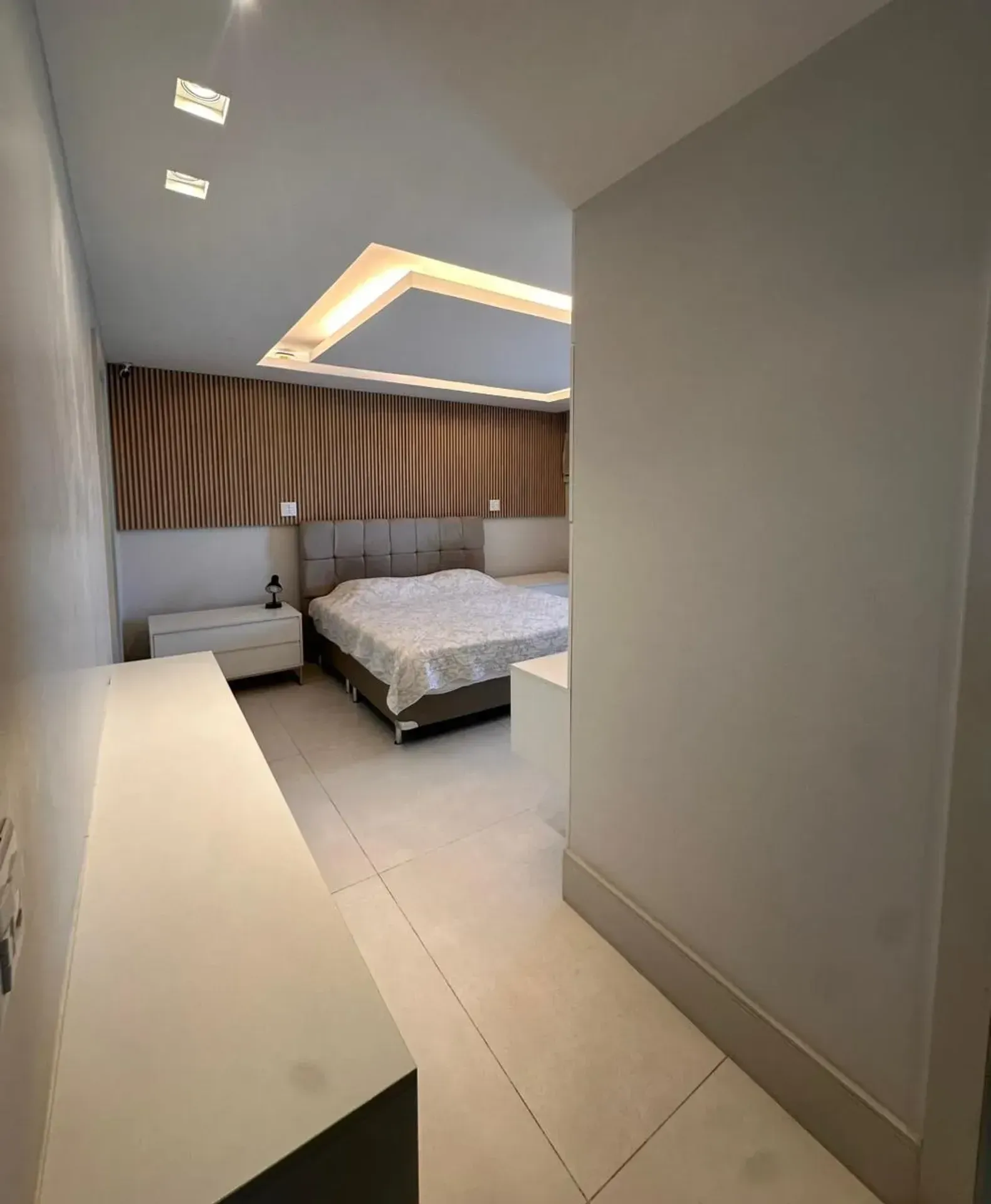 Apartment with balcony and built-in grill — photo 29
