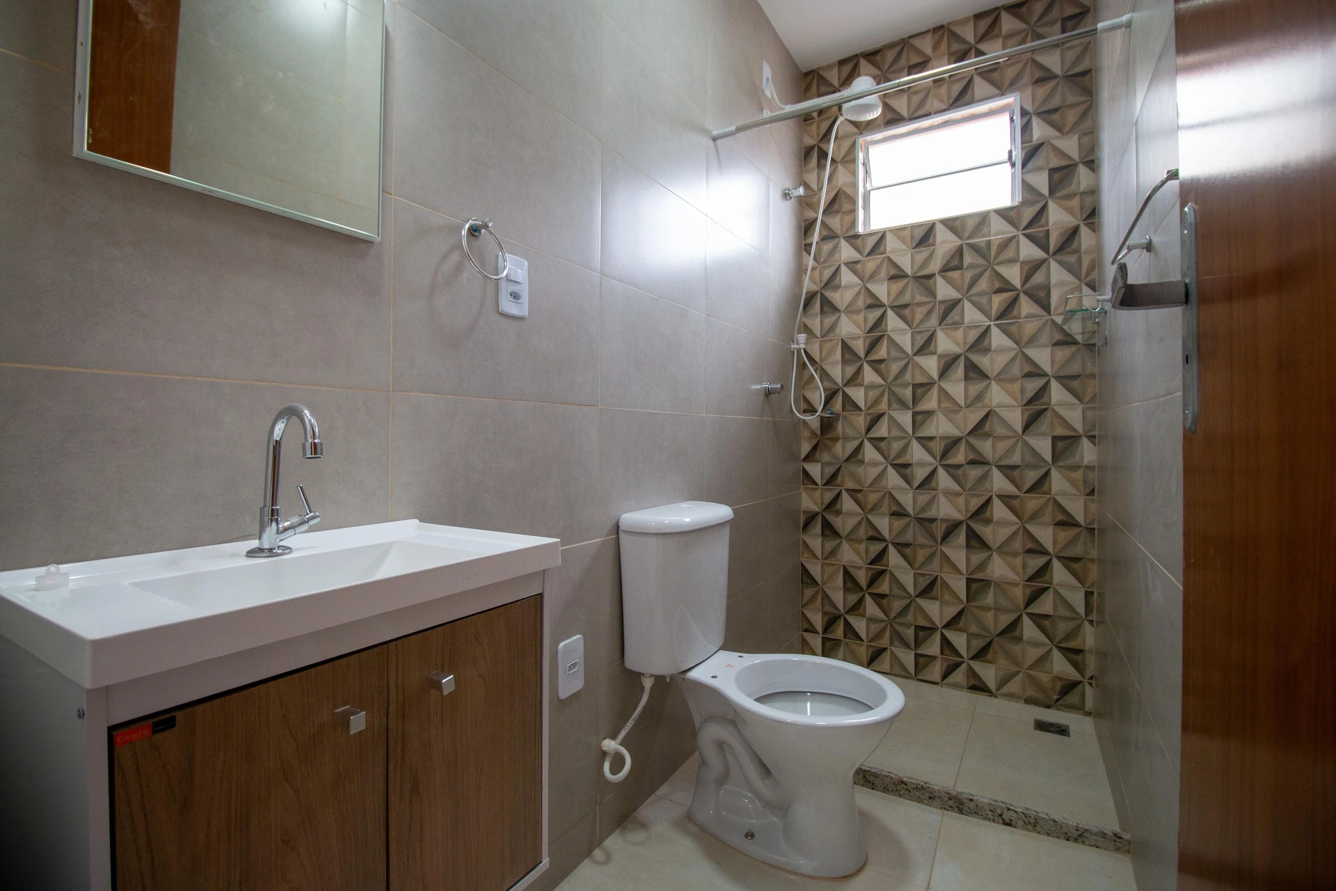 2-bedroom apartment, 1 with its own bathroom, 70 m² — photo 19