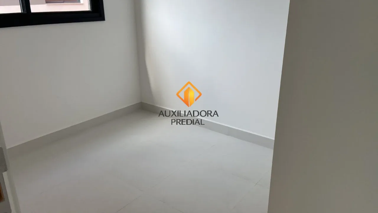 Apartamento mobiliado com 2 quartos e varanda fechada — photo 33