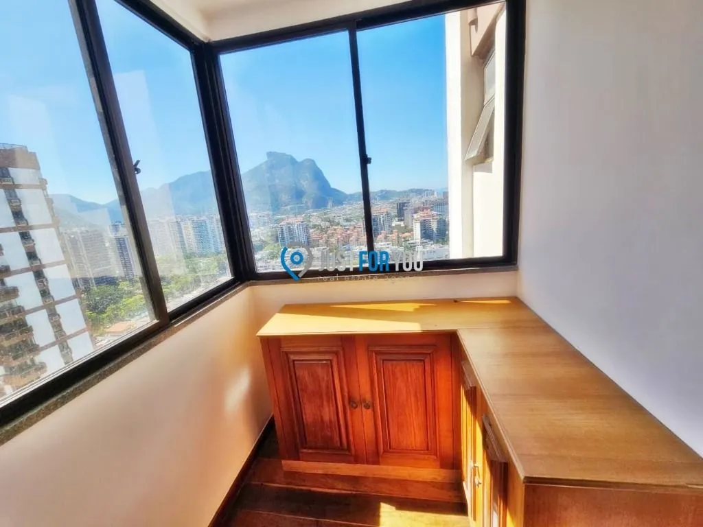 Apartamento de 4 dormitórios com 179 m² e 3 vagas — photo 29