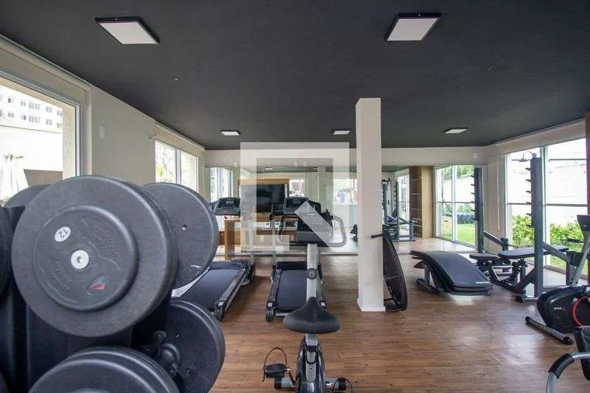 Apartamento de 2 quartos em condomínio com academia — photo 24