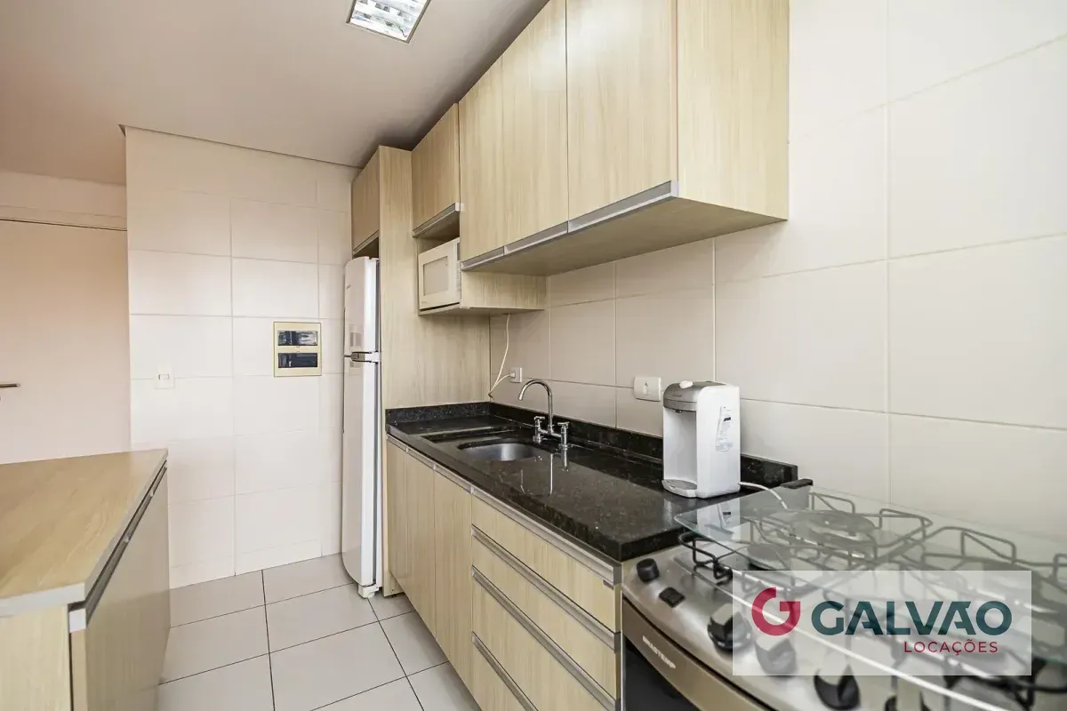 Apartment on the 4th floor with wood or laminate floors — photo 8