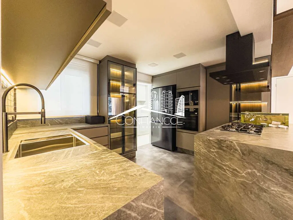 3-bedroom apartment with a private pool in Curitiba — photo 2