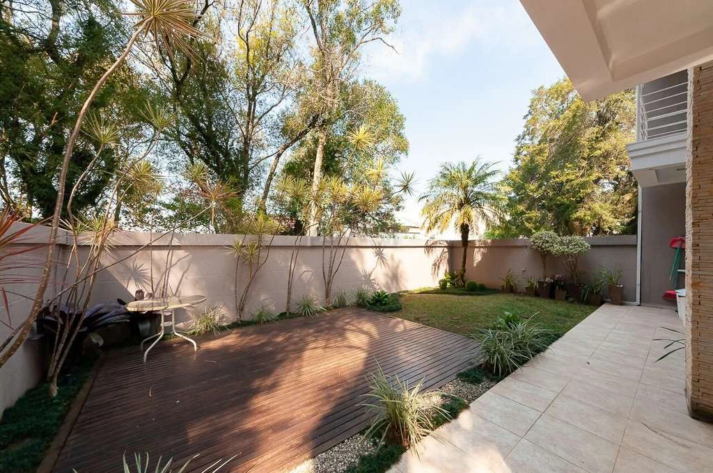 270 m² house with 4 bedrooms and 4 parking spaces — photo 4