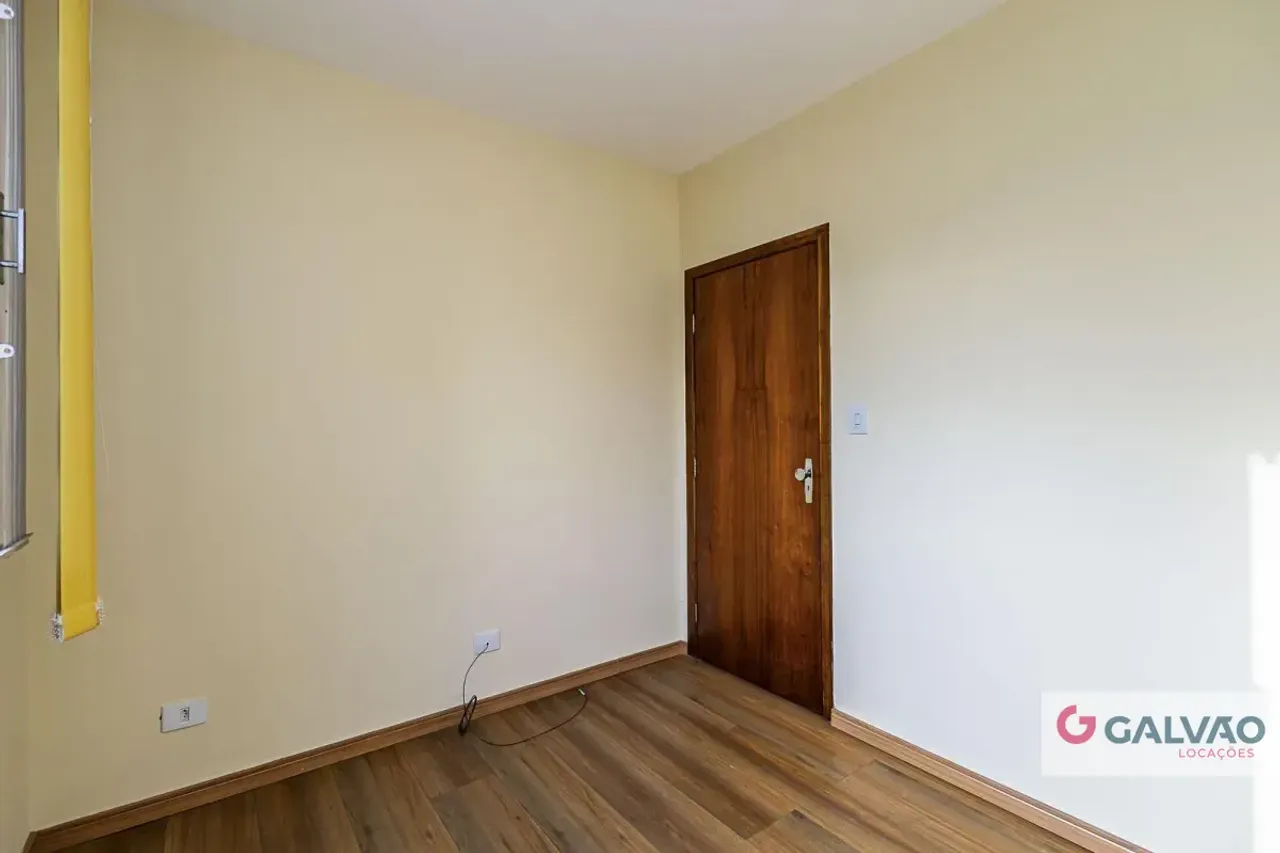 Ground-floor 108 m² apartment with 3 bedrooms and closed kitchen — photo 4