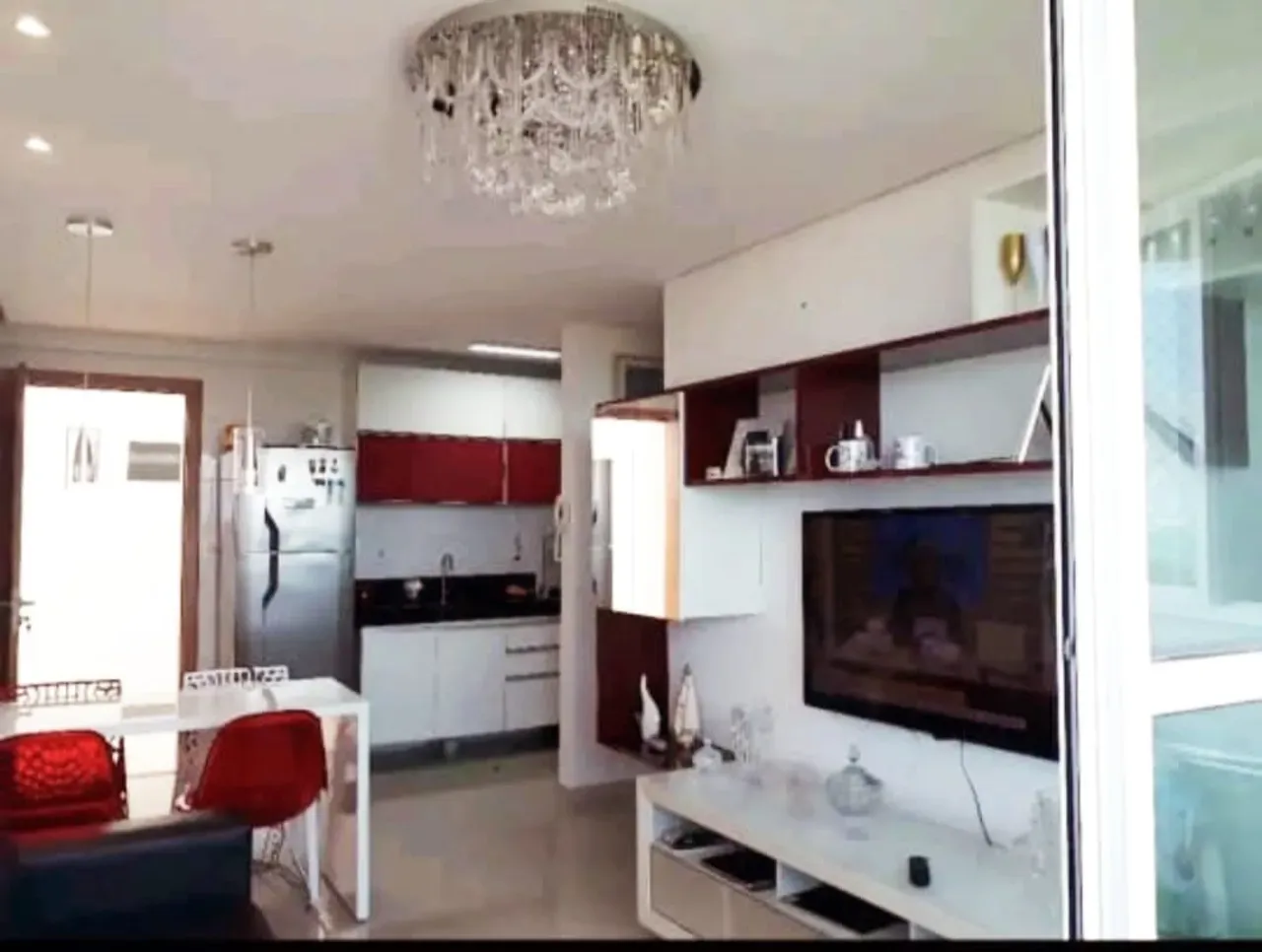 Apartamento mobiliado de 1 quarto em condomínio com academia