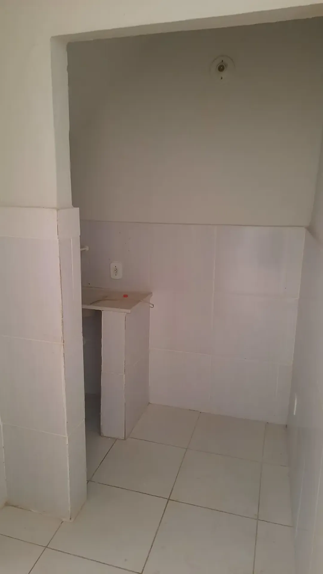 Kitnet de 1 quarto com cozinha separada e 40 m²