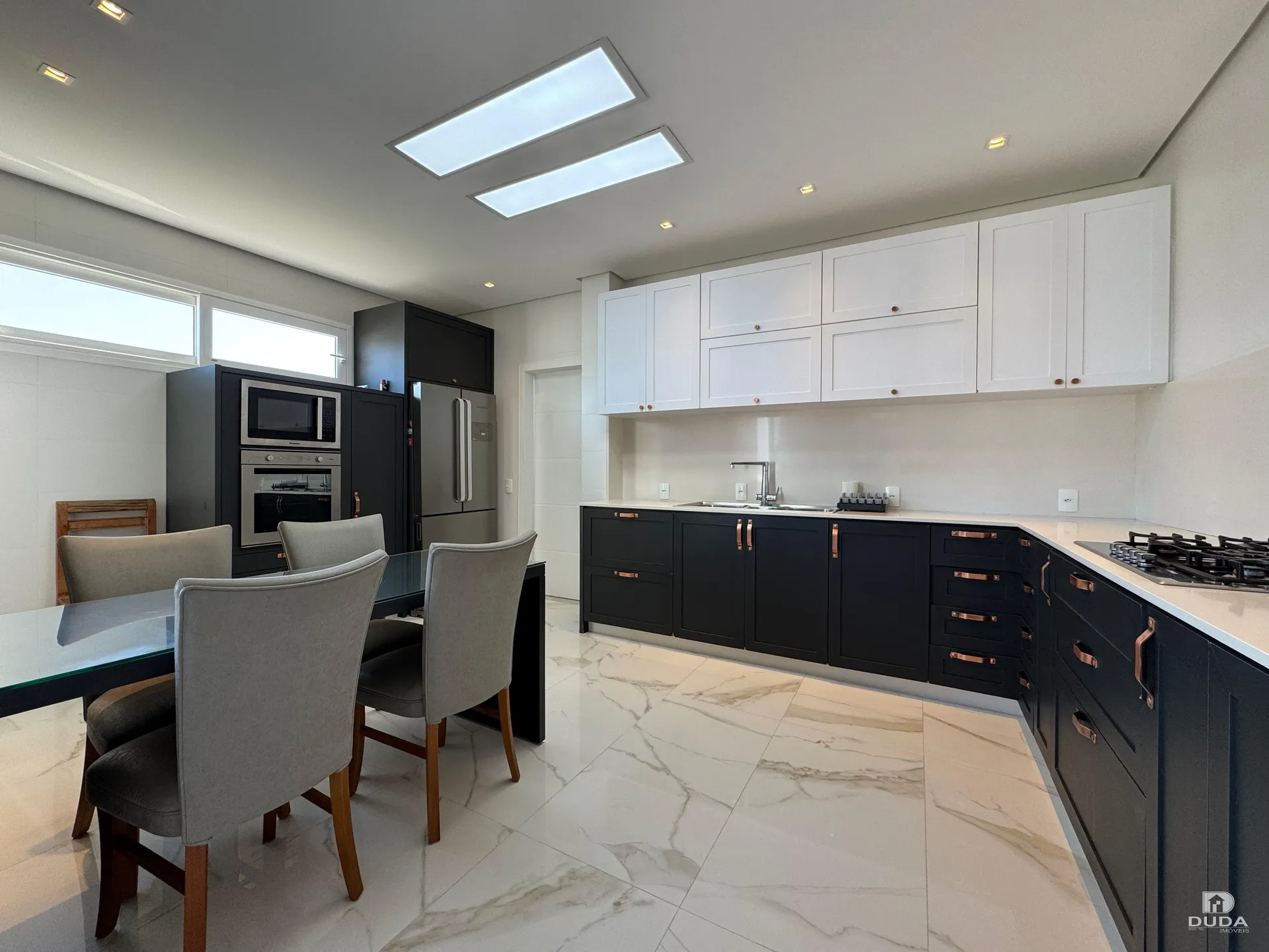 Меблированный дом с 5 спальнями и 543 м² — photo 6