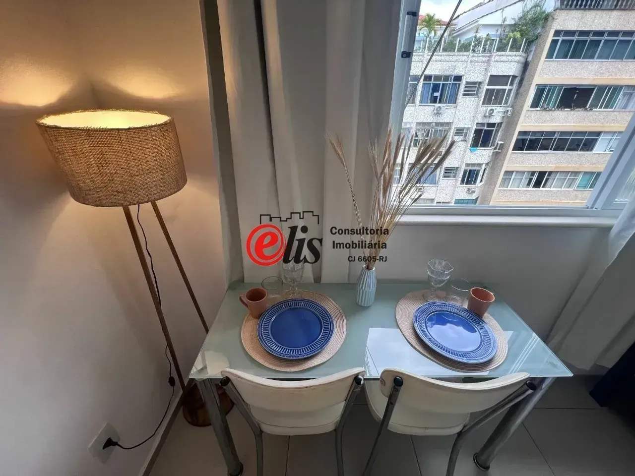 Furnished 1-bedroom apartment with compact kitchenette — photo 6