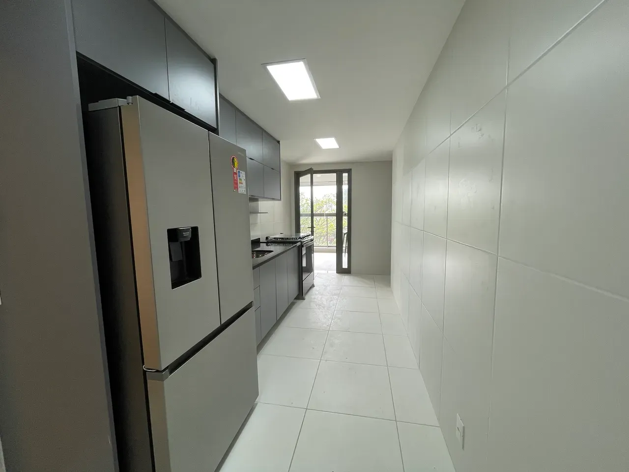 Furnished 151 m² apartment with 3 en-suite bedrooms and 2 parking — photo 10
