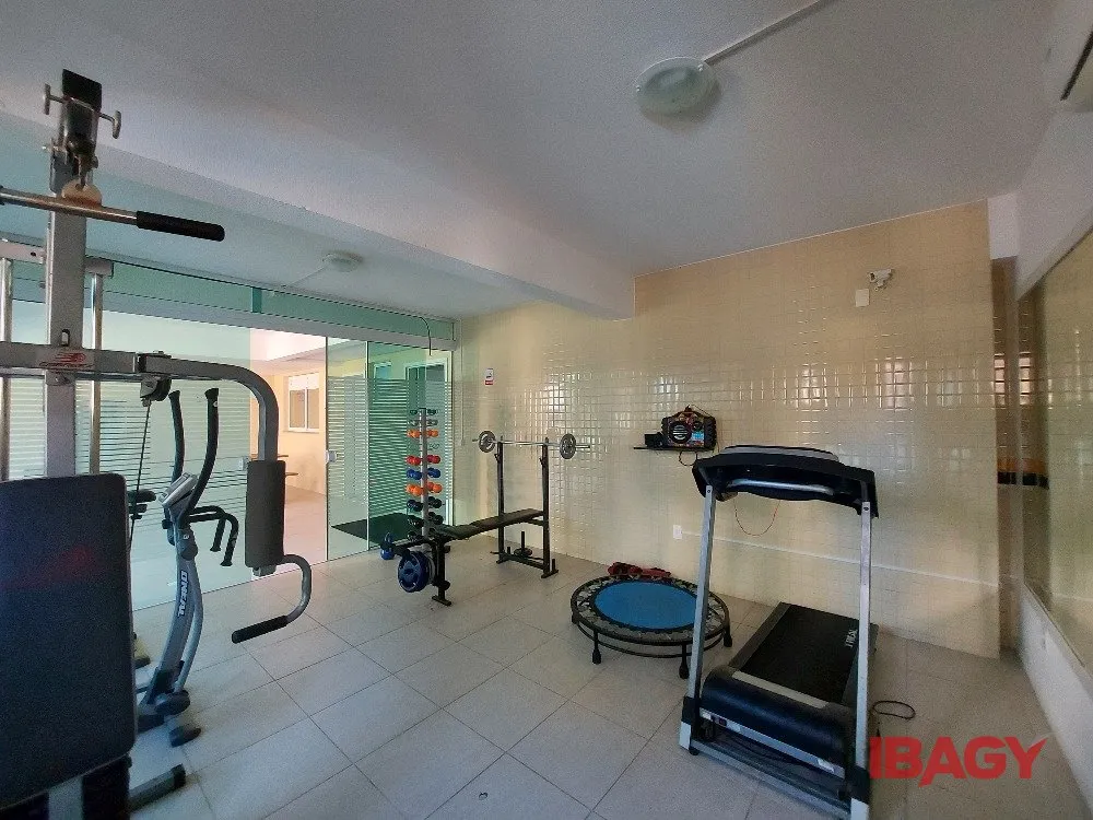 Furnished apartment, 73 m², with a grill on the balcony — photo 37