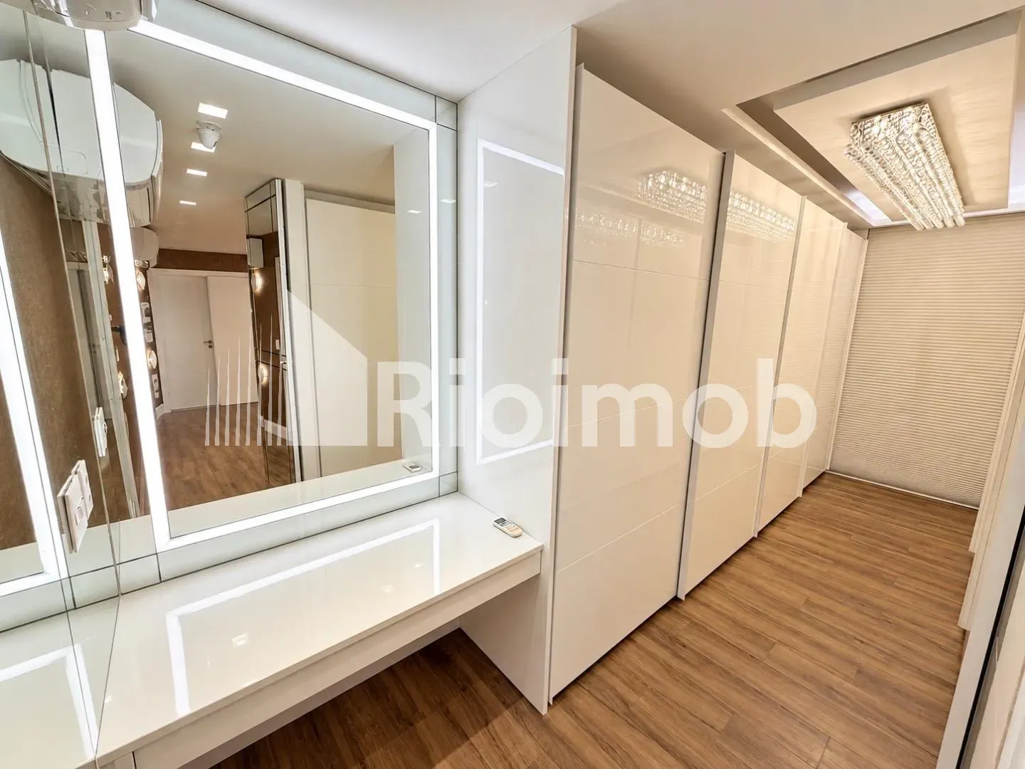 Ванна та 5 спалень: будинок 889 м² — photo 8