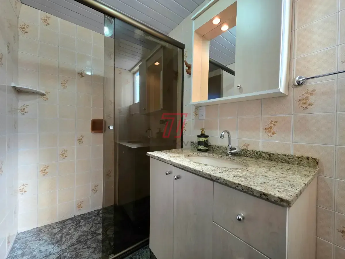 Rental apartment with 3 bedrooms and a balcony — photo 15