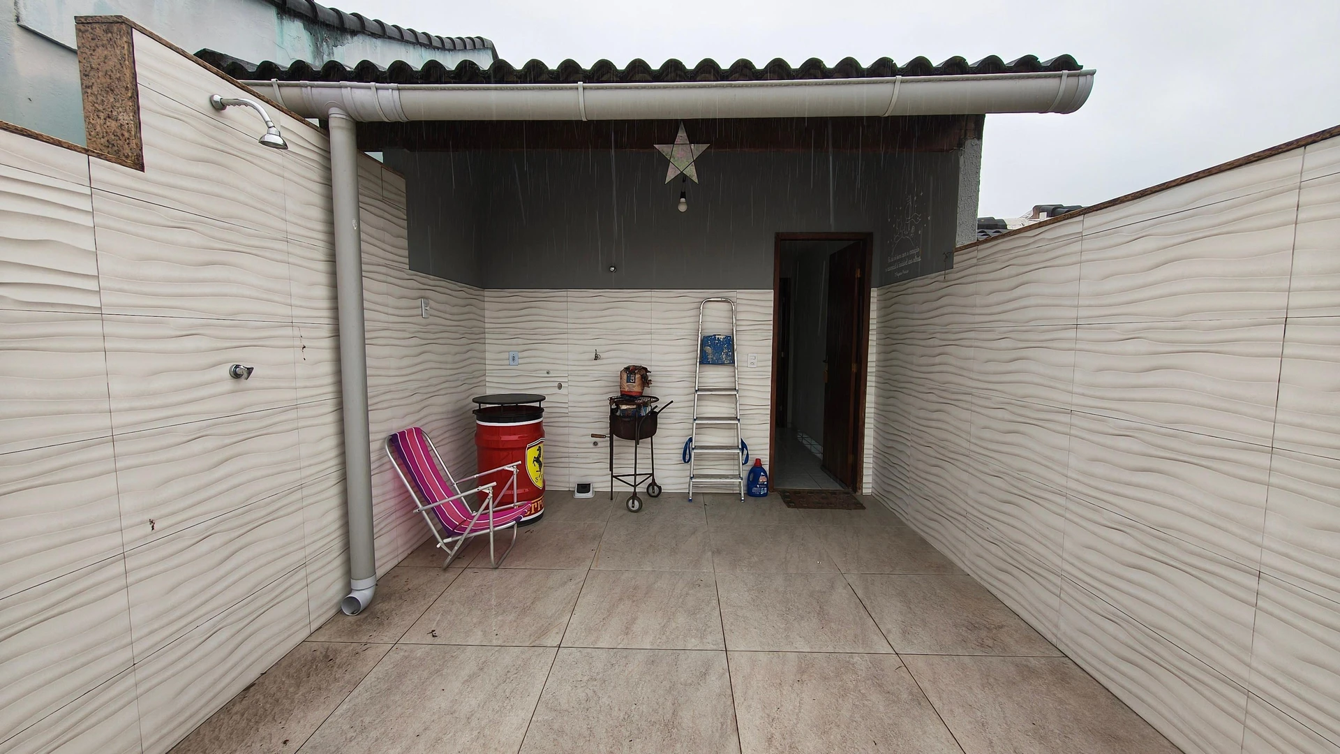 Casa con 4 dormitorios, 3 baños y jardín privado — photo 25