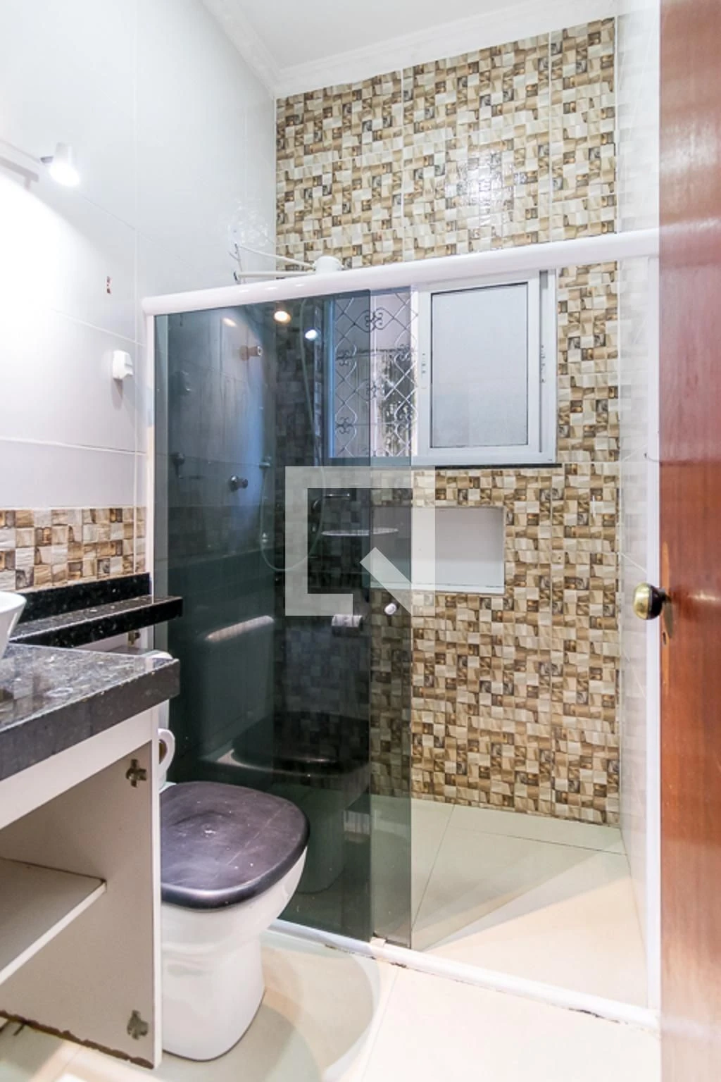 Casa para locação com 3 quartos, 2 banheiros e 1 vaga — photo 35