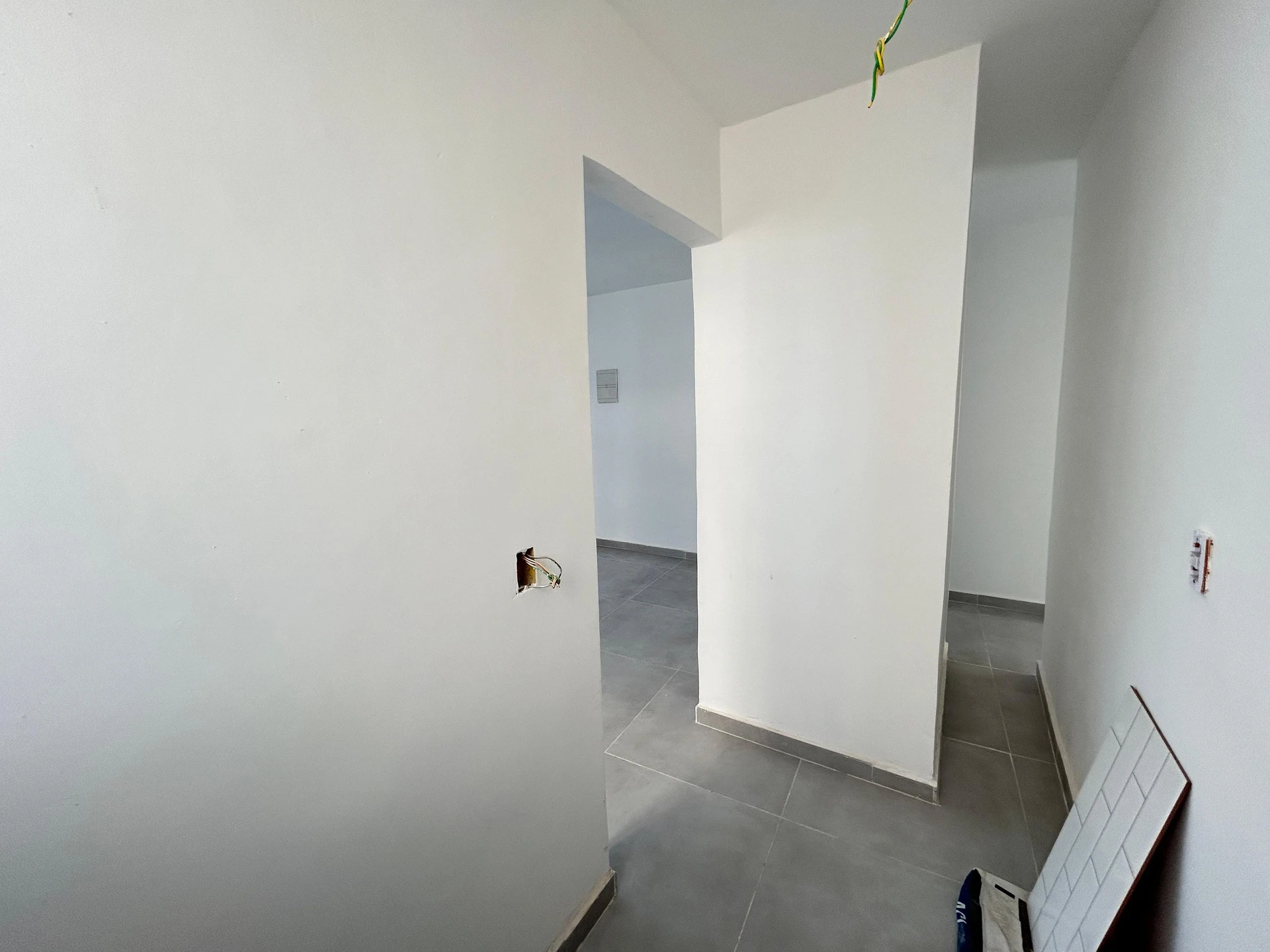 Невпечатанная квартира с 2 спальнями и балконом — photo 31