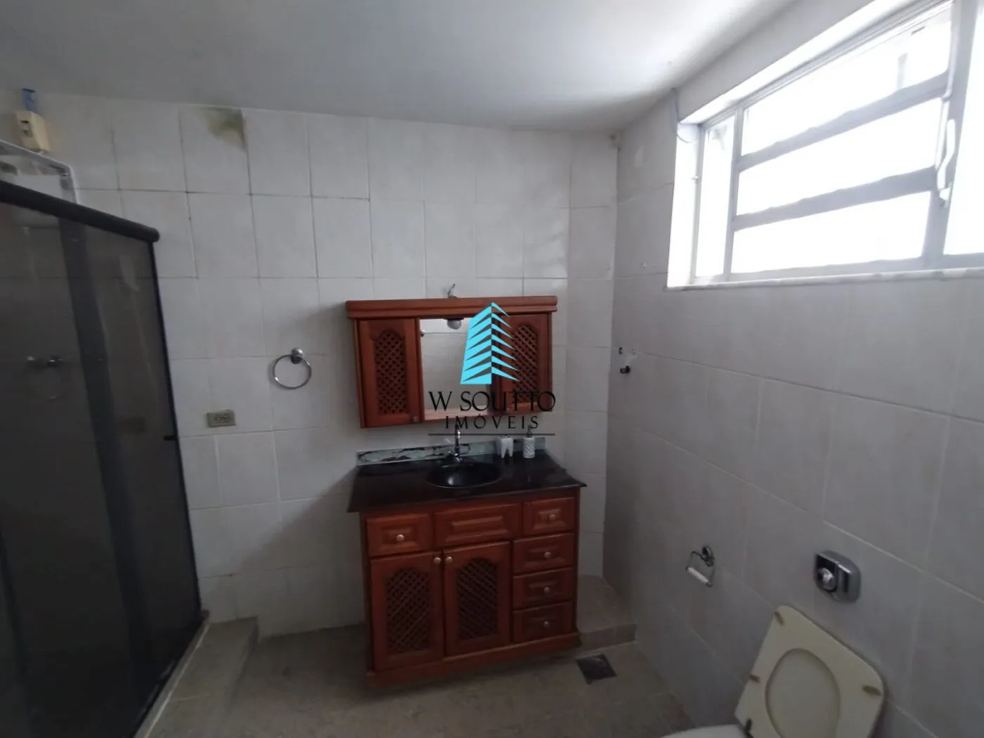 Будинок із 4 спальнями та робочим місцем — photo 22