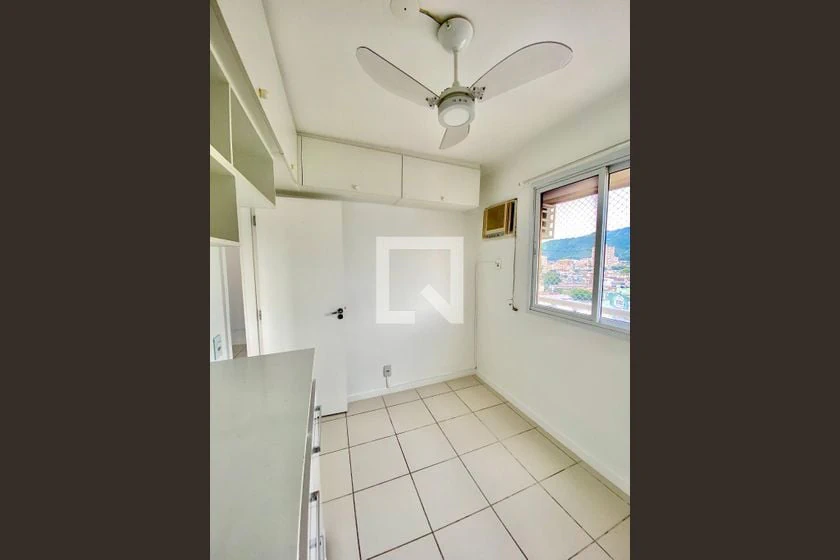 Apartamento de 2 quartos em condomínio com piscina — photo 11