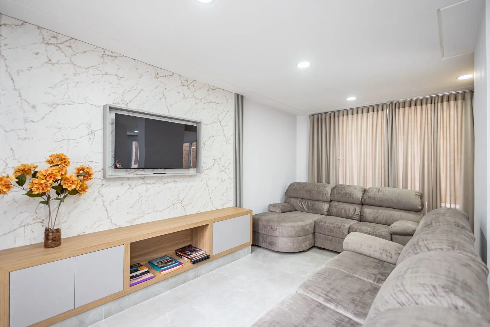 Furnished 2-bedroom apartment with 1 parking space — photo 42