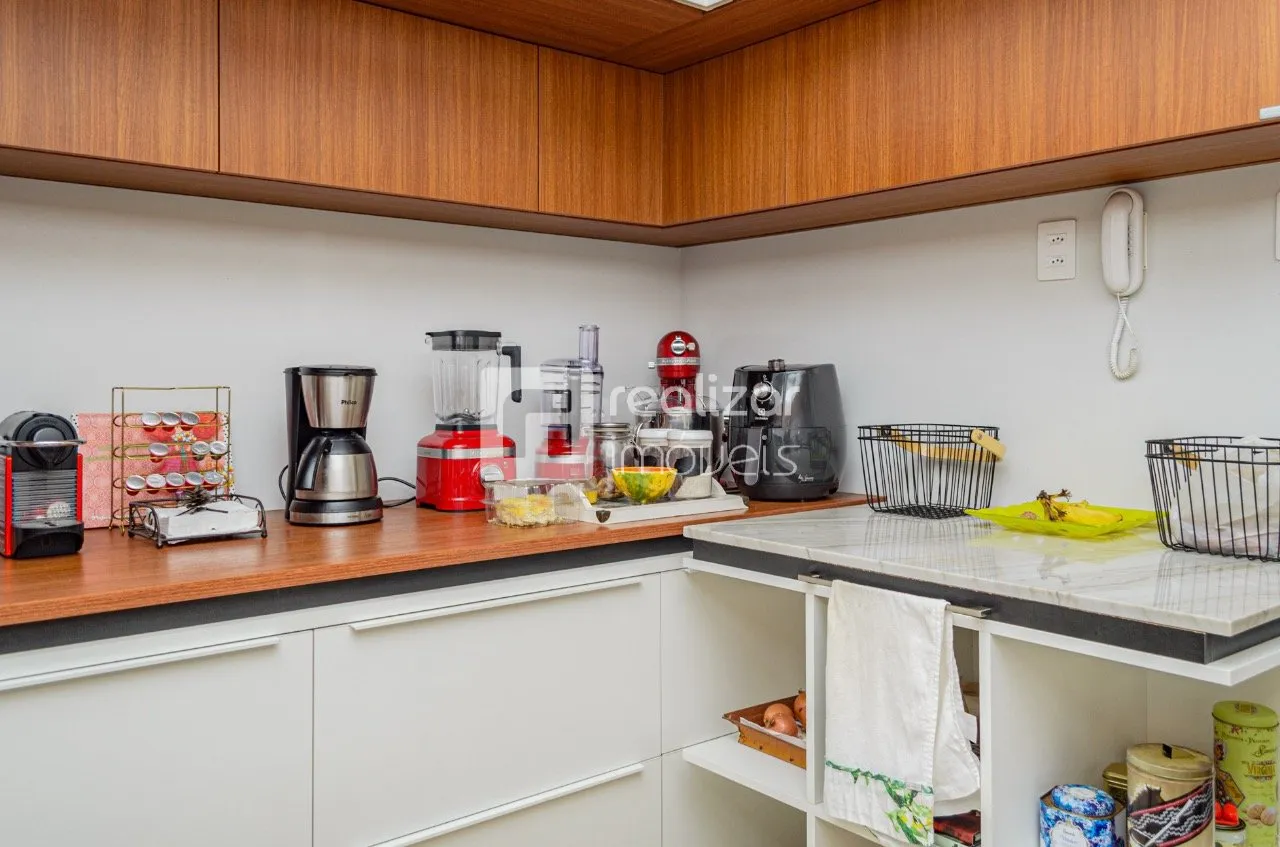 Apartamento amueblado con 3 suites y 156 m² — photo 9
