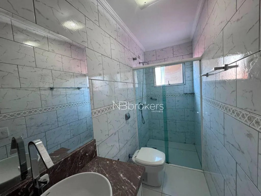 Furnished house, 180 m², with a bathtub — photo 49
