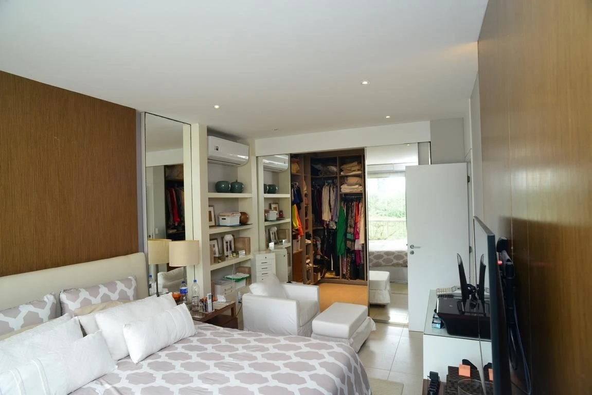 Furnished apartment with 4 en-suites and 5 bathrooms — photo 61
